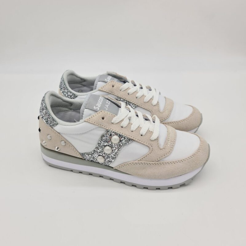 Saucony sneakers customizzate donna bianche glitter argento e borchie