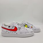 Nike Court sneakers donna customizzata bianca con graffiti