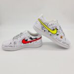Nike Court sneakers donna customizzata bianca con graffiti