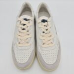 Back 70 sneakers uomo bianca con stemma nella liguetta