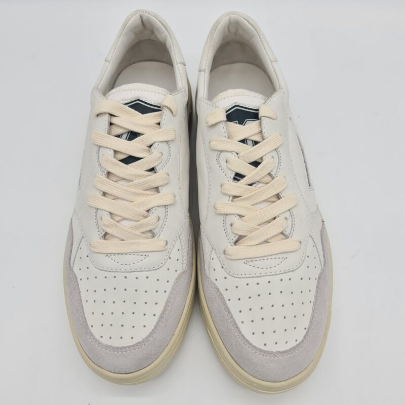 Back 70 sneakers uomo bianca con stemma nella liguetta