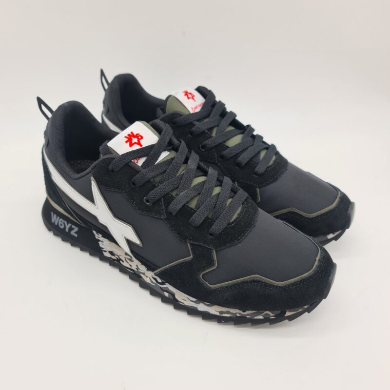 W6yz Jet sneakers uomo nera suola camouflage