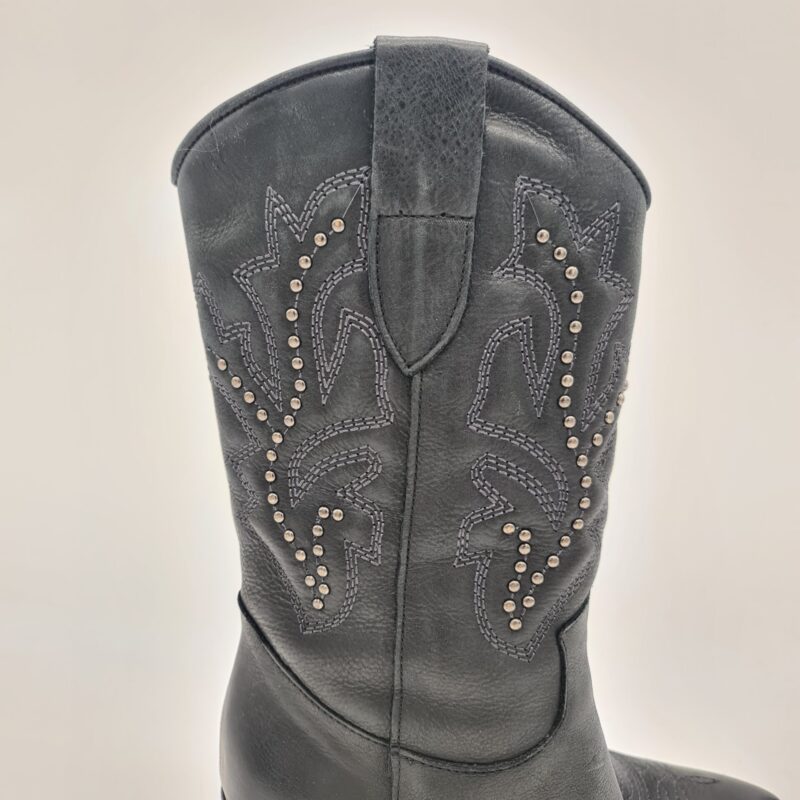 Divine Follie stivale texano donna con borchie e ricami tacco 8 cm