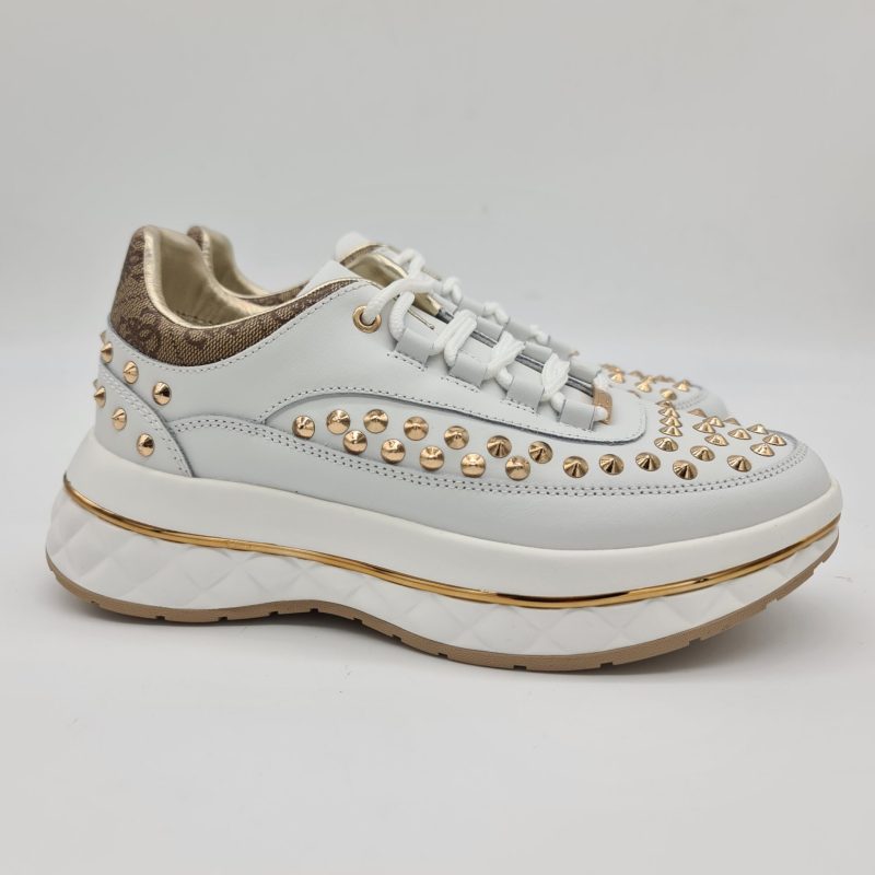 Guess sneakers pelle bianca con borchie oro donna