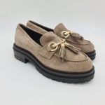 Les Tulipes mocassino donna camoscio taupe con nappine