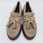 Les Tulipes mocassino donna camoscio taupe con nappine