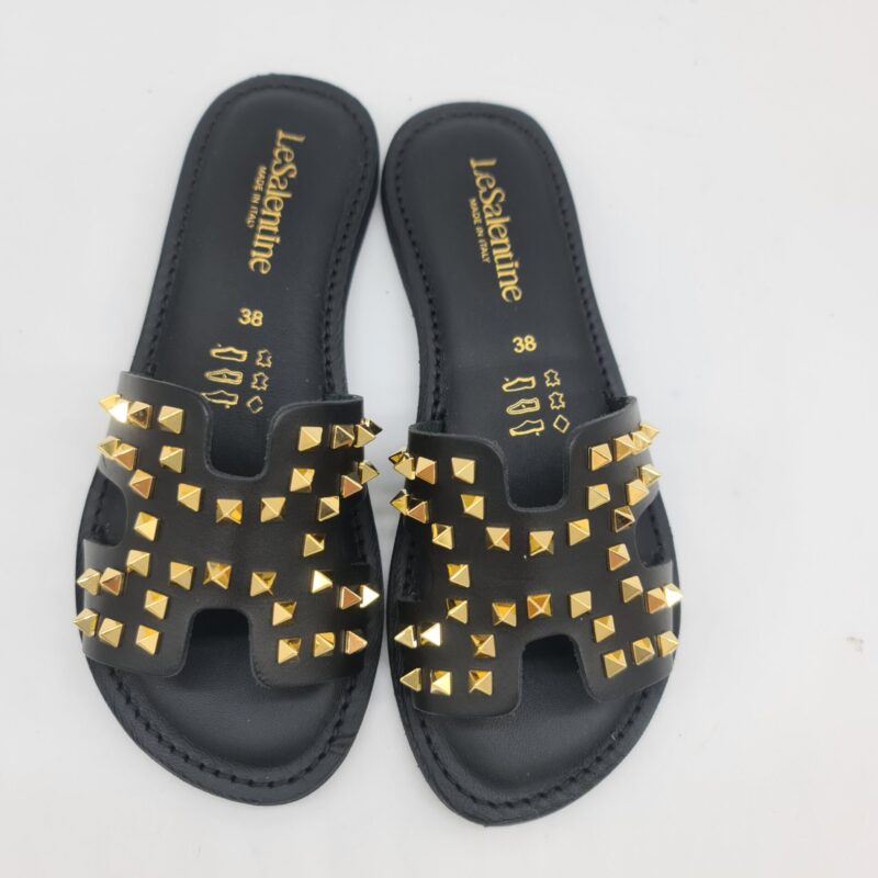 Le Salentine ciabatta donna nera con borchie oro