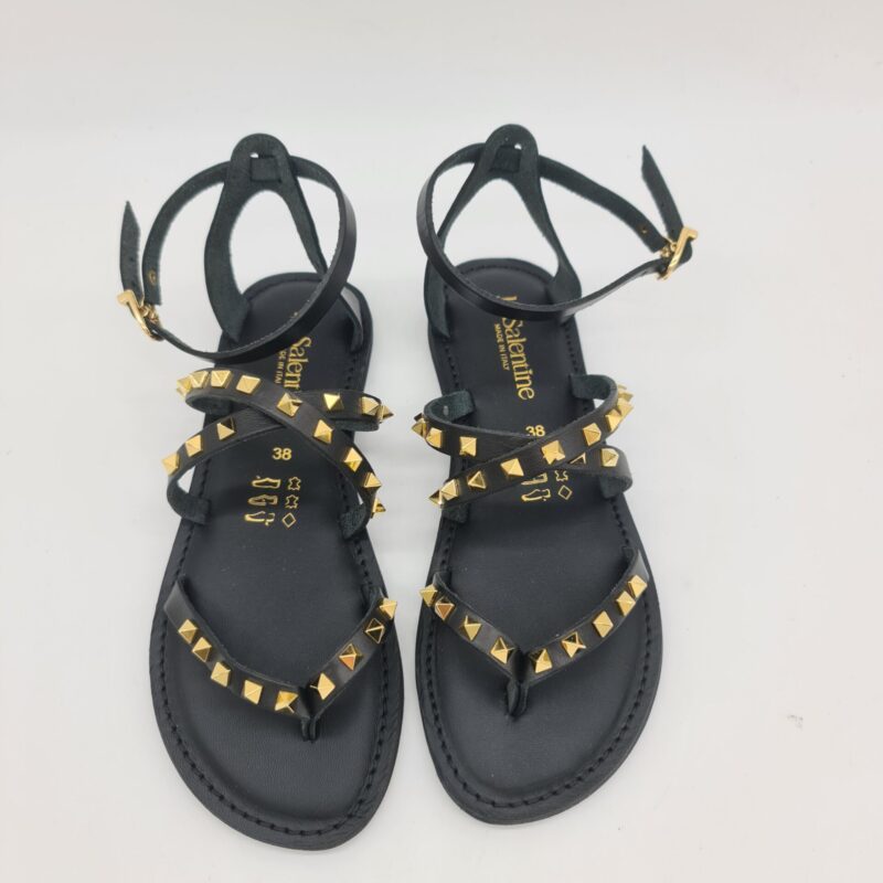 Le Salentine sandalo infradito donna nero con borchie oro