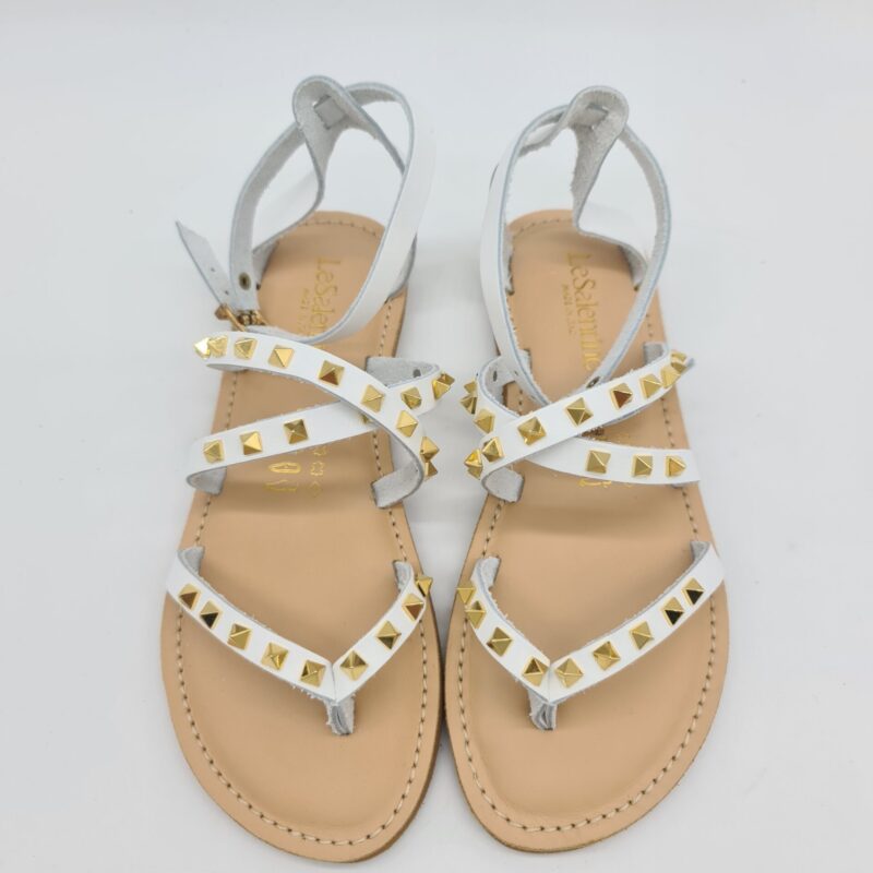 Le Salentine sandalo infradito donna bianco con borchie oro